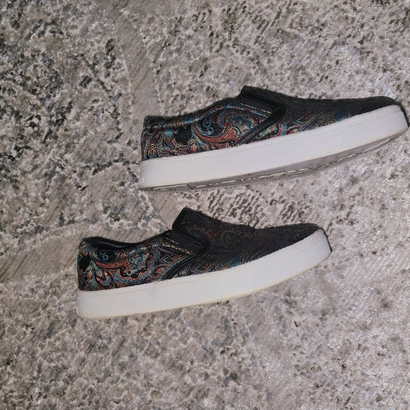 Womens Multicolor Slip-On Shoes - Picture 4 of 8